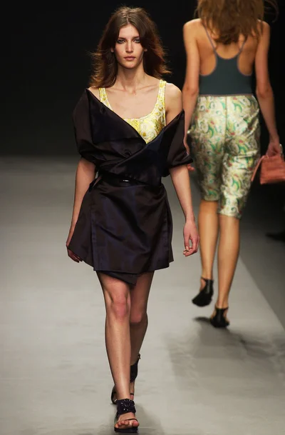 Look 30
